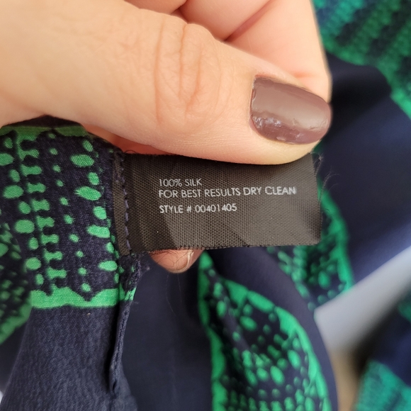 Club Monaco 100% Silk Long Sleeve Top Blouse‎ Shirt LIKE NEW Size XS - Picture 8 of 8